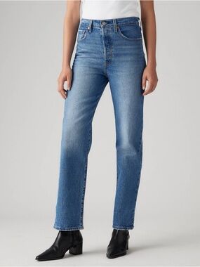 Levi’s Ribcage Ankle Straight Leg Medium Wash